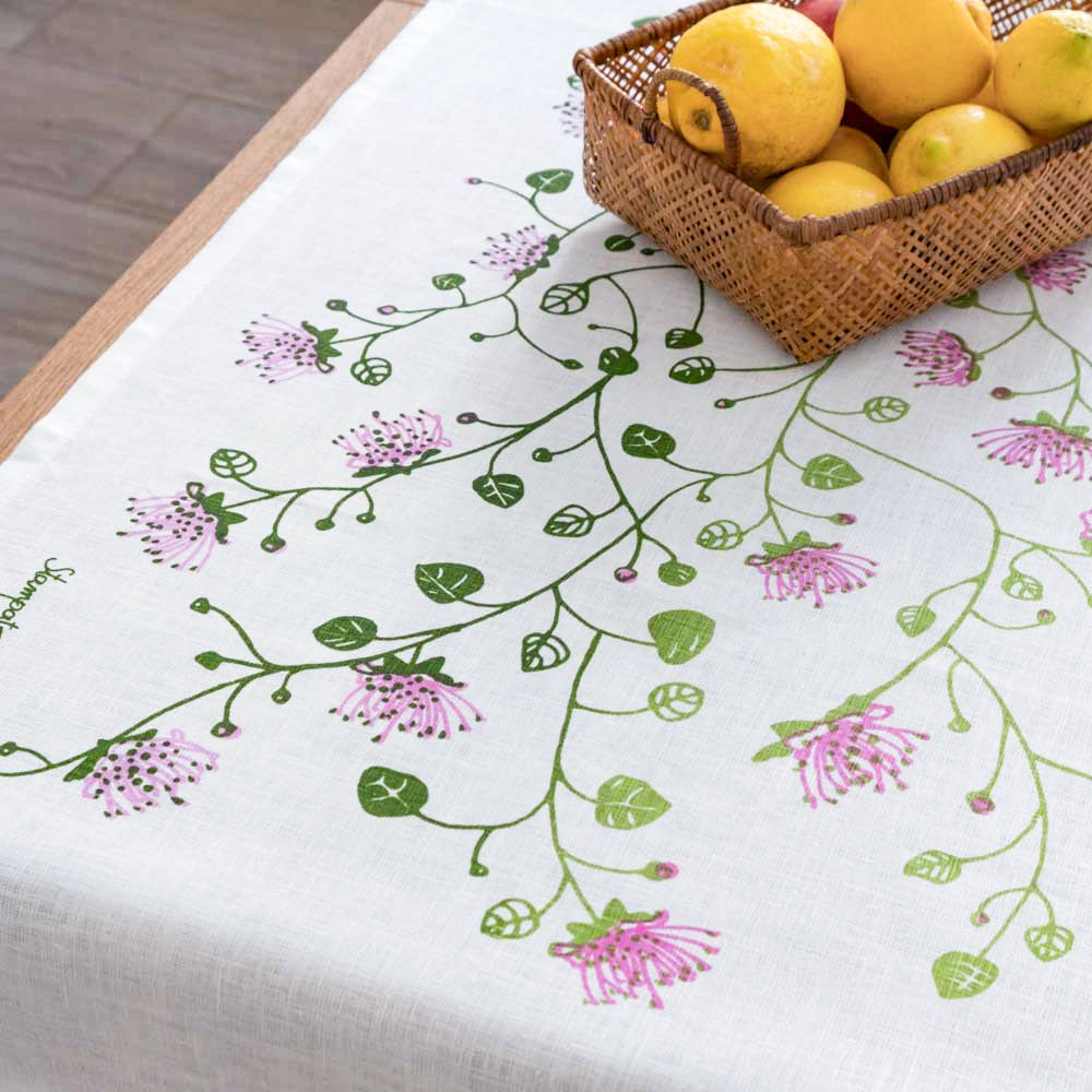 Cappero Table Runner"