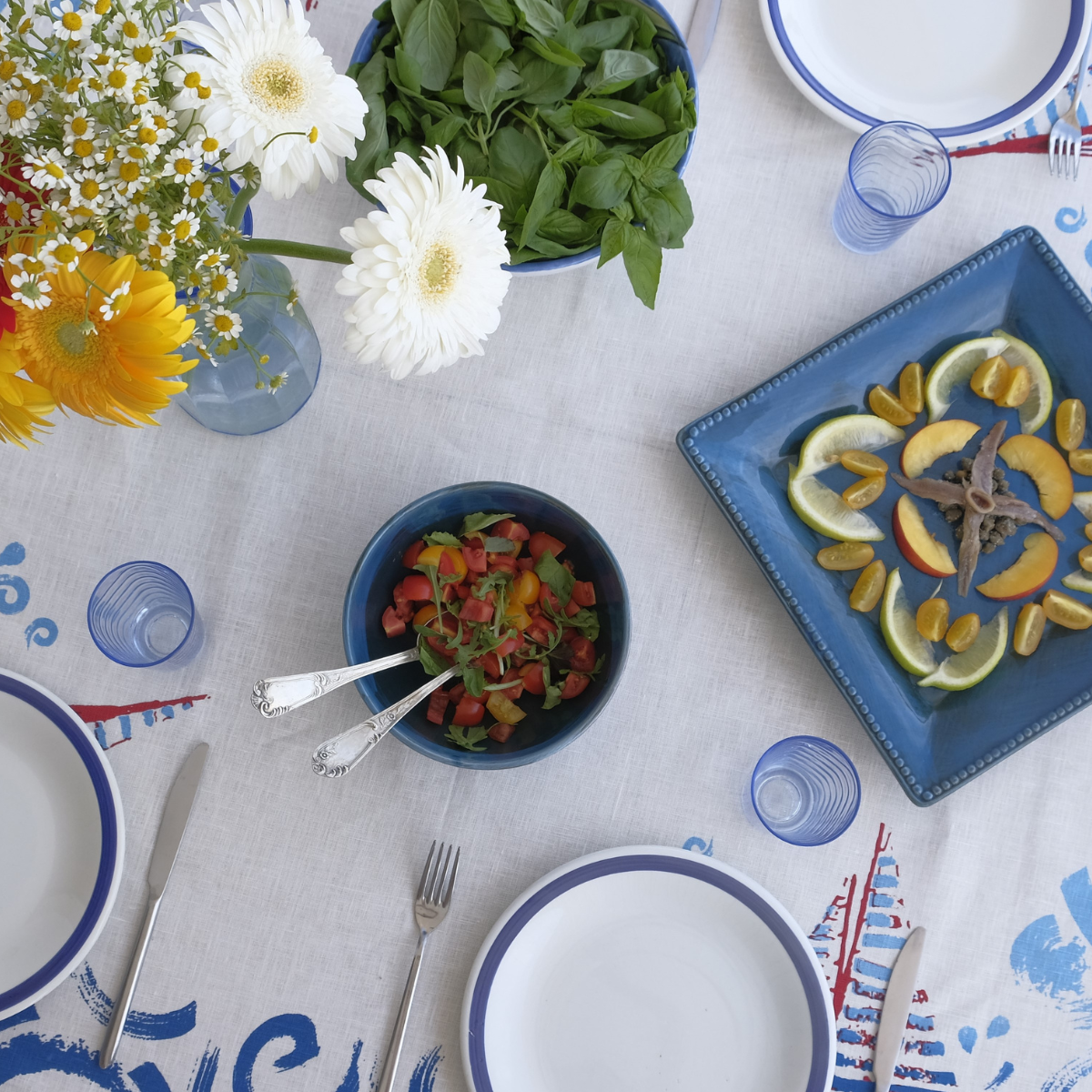 Tovaglia quadrata ma mediterraneo ambientato