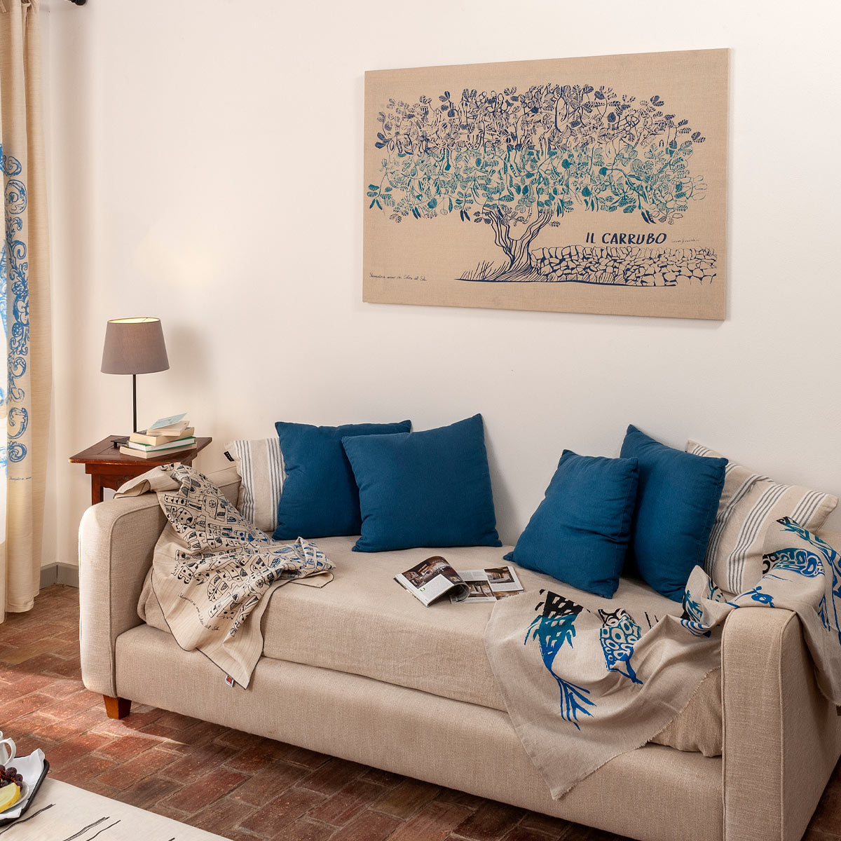 Arazzo Carrubo azzurro su sfondo ècru