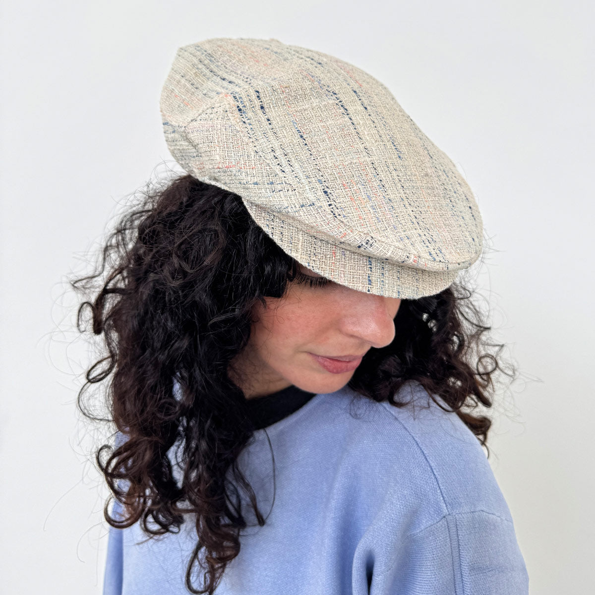 Coppola unisex in cotone bianco