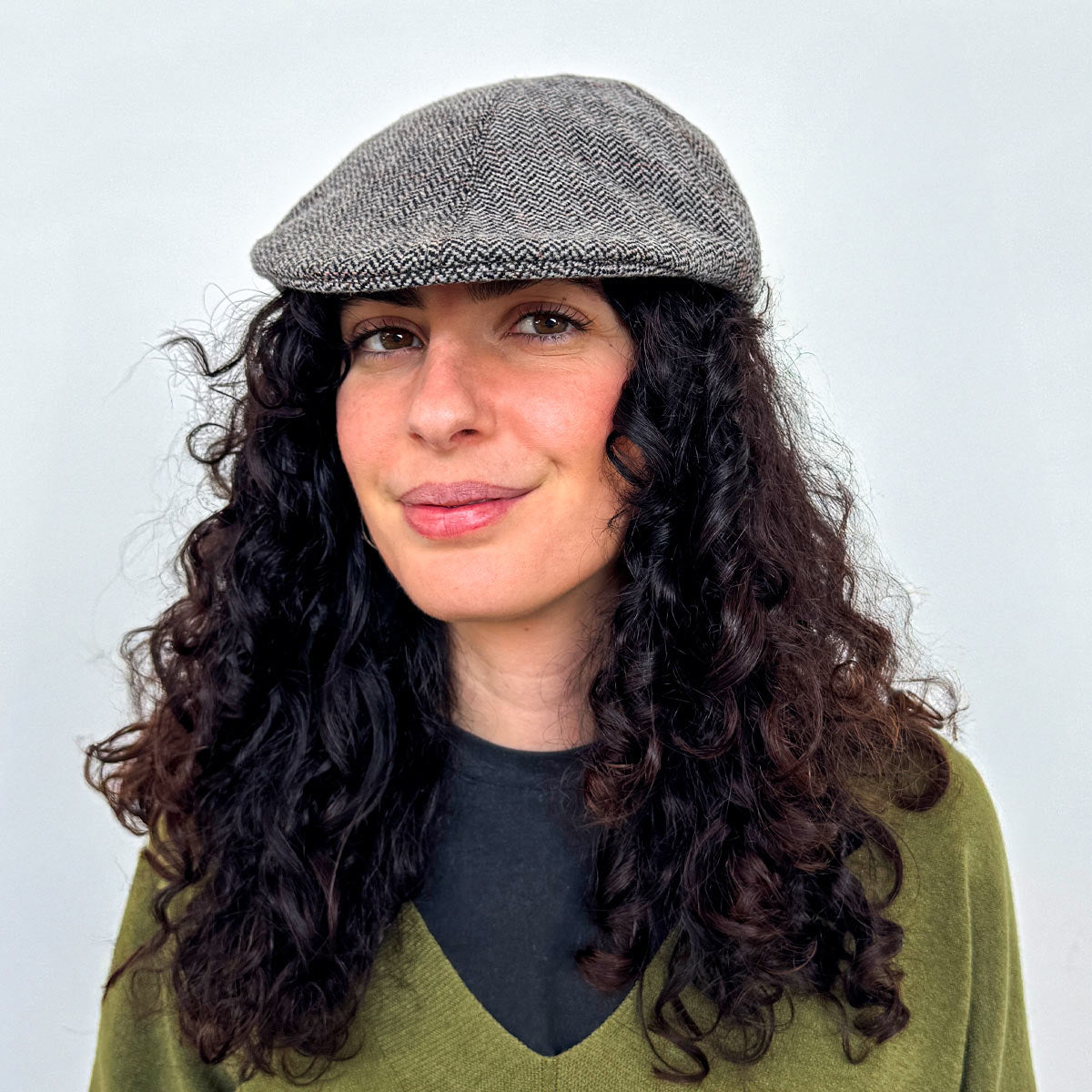 Unisex grey herringbone wool coppola