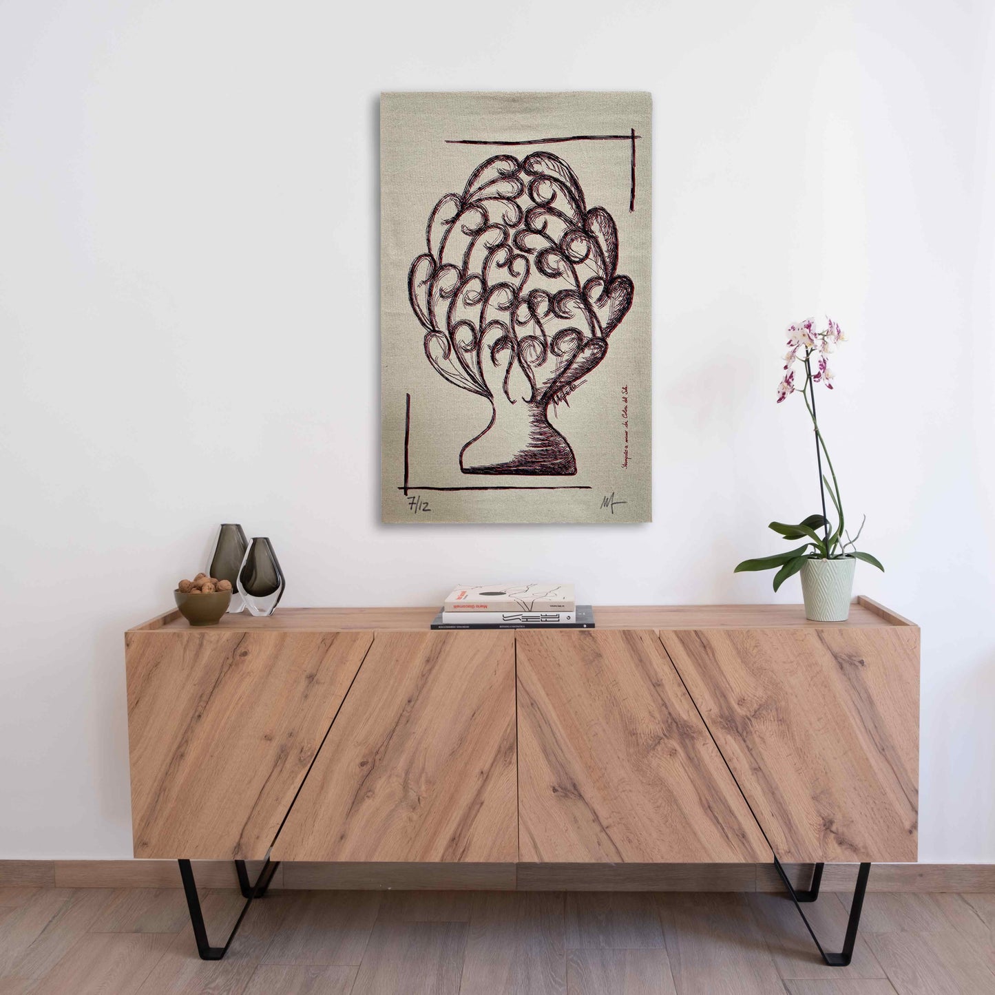 Large Pigna tapestry in canapone