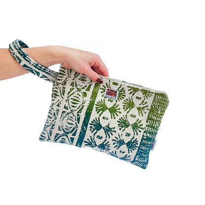 Cotton wristlet